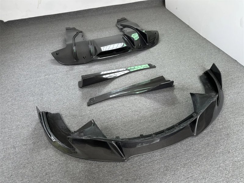 V Style Carbon Fiber Body Kit for 720s Small Surround Front Lip Skirt Rear Lip Tail Fender Engine Hood